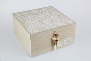 20X20CM GOOD FORTUNE MANDALA BOX WITH TASSLE